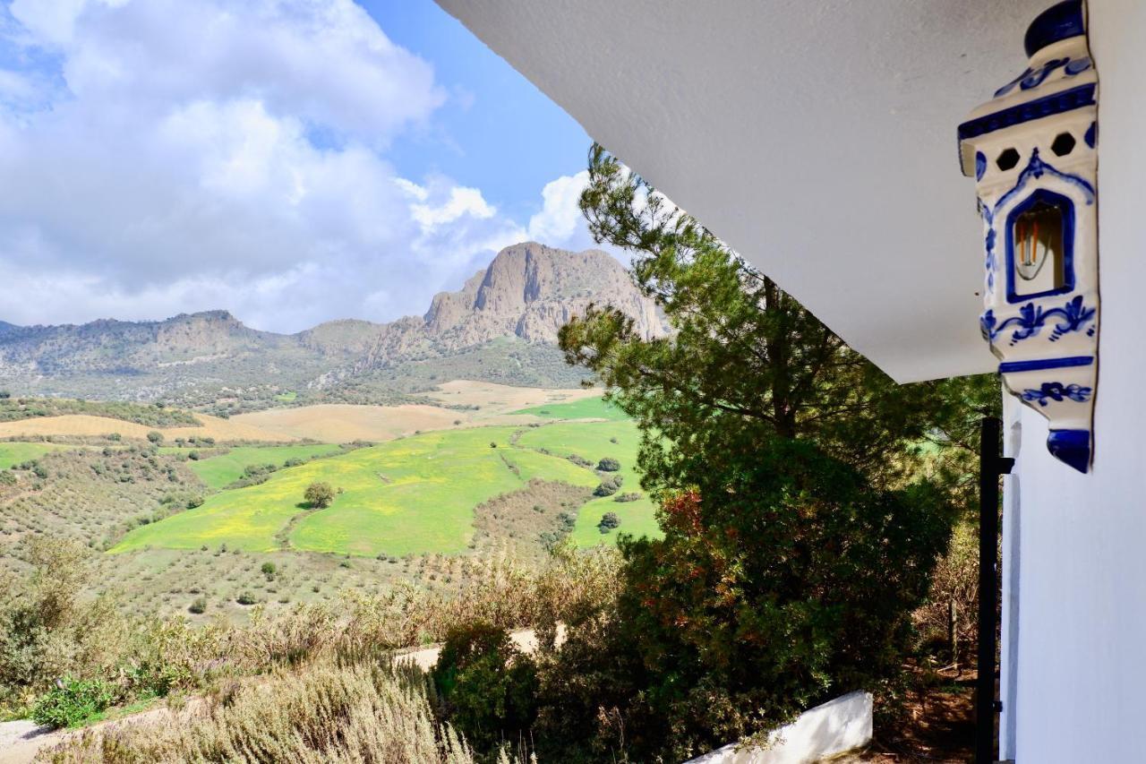 Bed and Breakfast Cortijo Sylvestre Риогордо Экстерьер фото