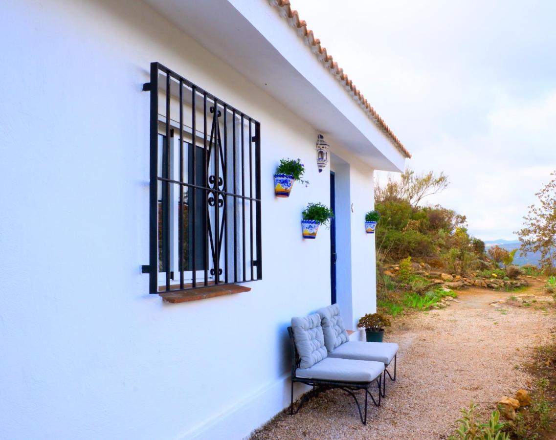 Bed and Breakfast Cortijo Sylvestre Риогордо Экстерьер фото